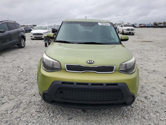 KNDJN2A26G7871956 - 2016 KIA SOUL GREEN photo 5