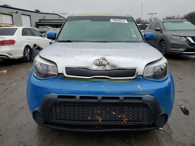 KNDJN2A28F7810932 - 2015 KIA SOUL GREEN photo 5