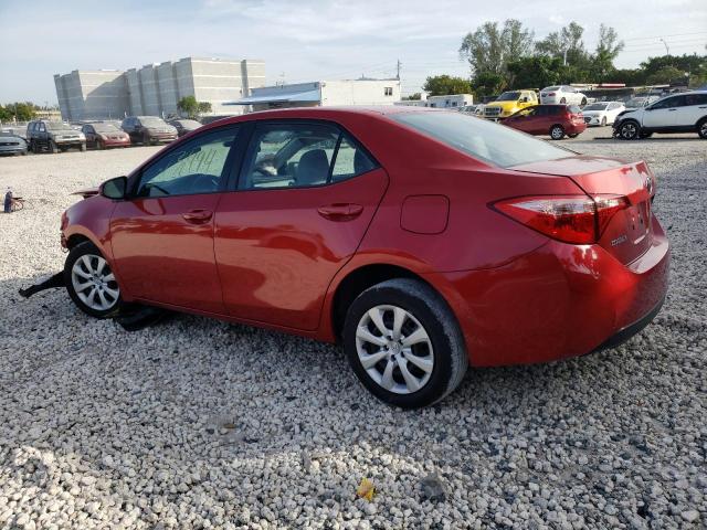 5YFBURHE8JP828385 - 2018 TOYOTA COROLLA L RED photo 2