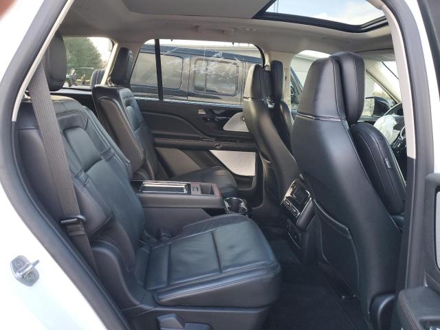 5LM5J7XC3LGL31154 - 2020 LINCOLN AVIATOR RESERVE WHITE photo 11