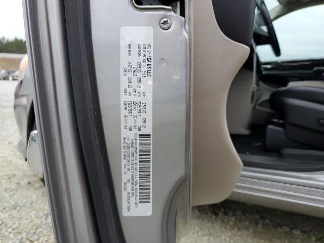 2C4RC1CG2GR128110 - 2016 CHRYSLER TOWN & COU TOURING L SILVER photo 13