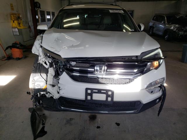 5FNYF6H97JB064241 - 2018 HONDA PILOT TOURING WHITE photo 5