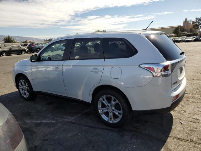 JA4AD3A37EZ019175 - 2014 MITSUBISHI OUTLANDER SE WHITE photo 2