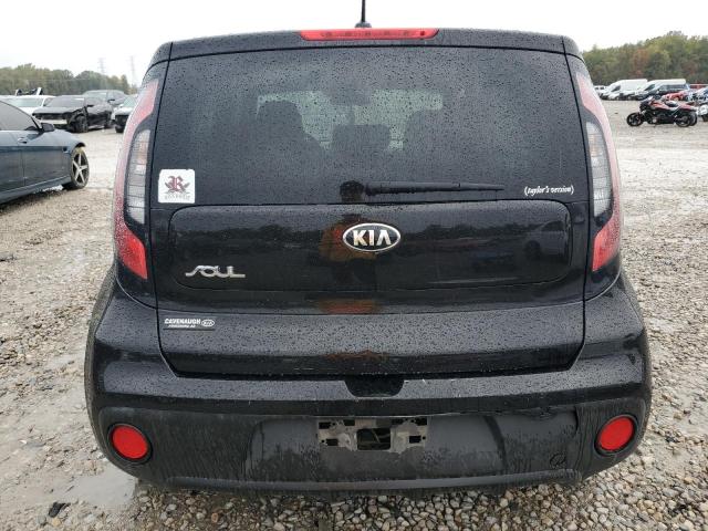 KNDJN2A26J7600192 - 2018 KIA SOUL BLACK photo 6