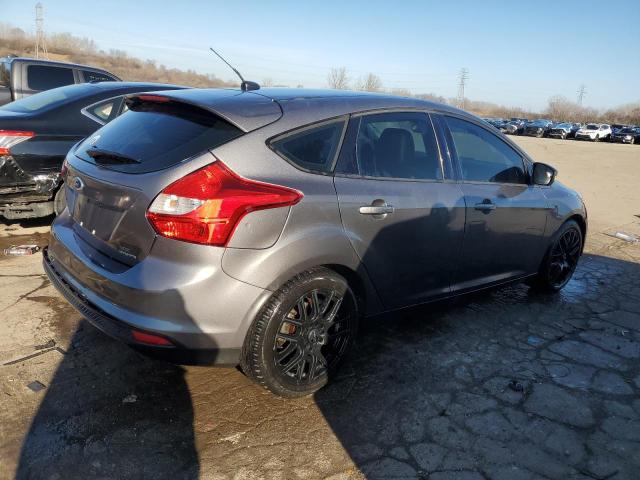 1FADP3K27DL267675 - 2013 FORD FOCUS SE GRAY photo 3