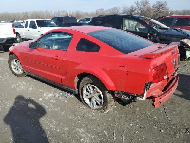 1ZVFT80N375211618 - 2007 FORD MUSTANG RED photo 2
