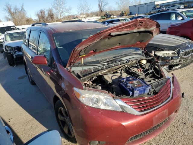 5TDKK3DC0FS584415 - 2015 TOYOTA SIENNA LE RED photo 4