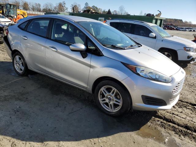 3FADP4BJ7HM149739 - 2017 FORD FIESTA SE SILVER photo 4