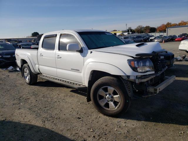 3TMKU4HN0BM028286 - 2011 TOYOTA TACOMA DOUBLE CAB PRERUNNER LONG BED WHITE photo 4