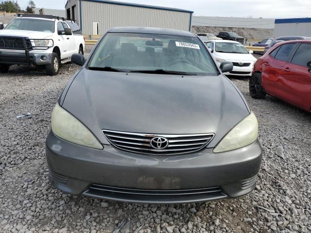 4T1BE32K45U968401 - 2005 TOYOTA CAMRY LE GRAY photo 5