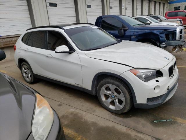 WBAVM1C59DVW43430 - 2013 BMW X1 SDRIVE28I WHITE photo 4