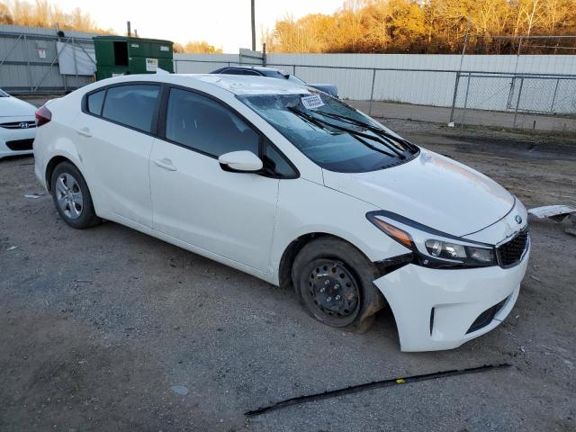 3KPFK4A72HE083408 - 2017 KIA FORTE LX WHITE photo 4