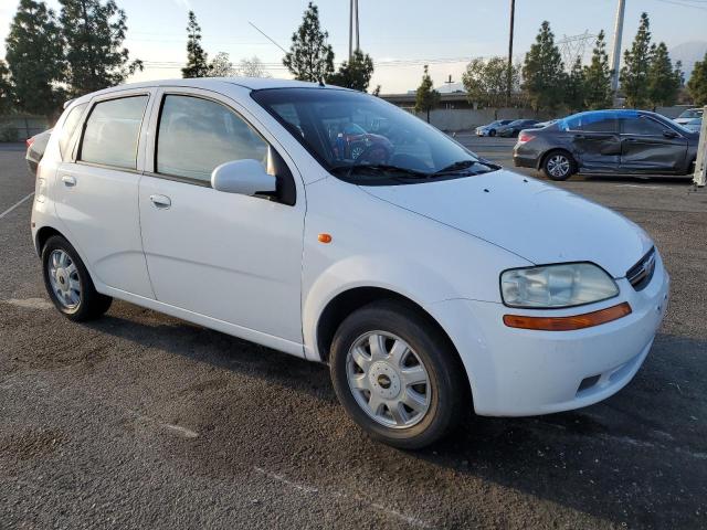 KL1TJ62634B131486 - 2004 CHEVROLET AVEO LS WHITE photo 4