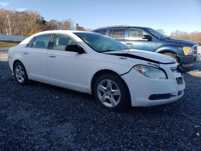 1G1ZB5EB8A4142303 - 2010 CHEVROLET MALIBU LS WHITE photo 4