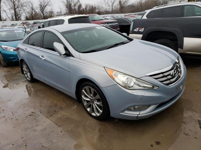 5NPEC4AC7BH135396 - 2011 HYUNDAI SONATA SE SILVER photo 4