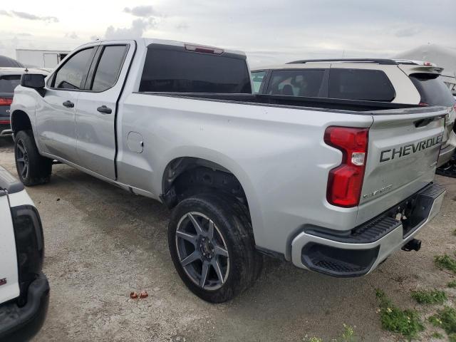 1GCRYBEF4KZ388311 - 2019 CHEVROLET SILVERADO K1500 CUSTOM SILVER photo 2