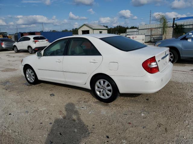 4T1BF30K94U082007 - 2004 TOYOTA CAMRY LE WHITE photo 2