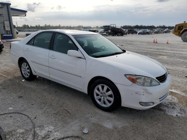 4T1BF30K94U082007 - 2004 TOYOTA CAMRY LE WHITE photo 4