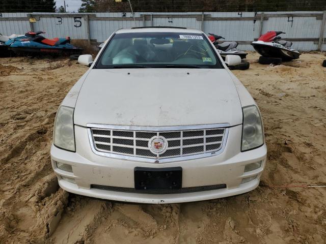 1G6DW677060174488 - 2006 CADILLAC STS WHITE photo 5