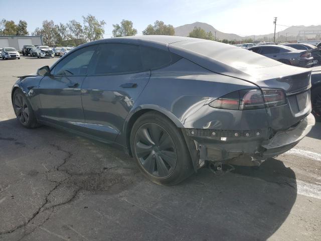 5YJSA1E55NF473370 - 2022 TESLA MODEL S GRAY photo 2