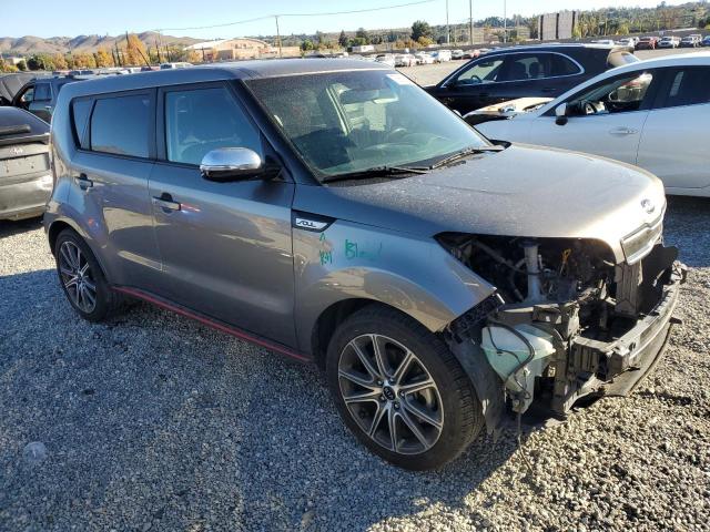 KNDJX3AA5J7569542 - 2018 KIA SOUL ! GRAY photo 4