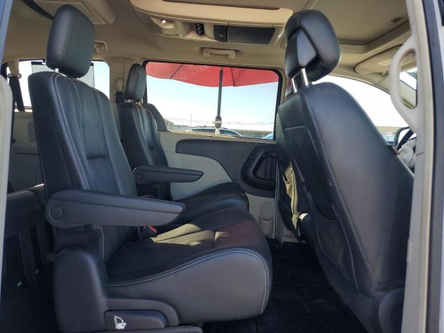 2C4RC1CG5GR302963 - 2016 CHRYSLER TOWN & COU TOURING L WHITE photo 11