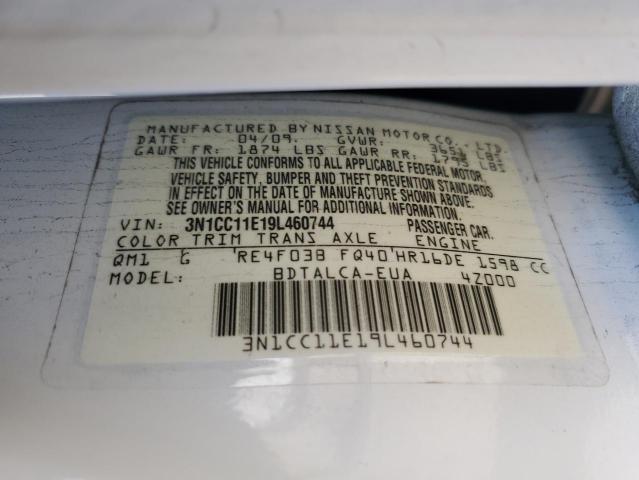 3N1CC11E19L460744 - 2009 NISSAN VERSA S WHITE photo 12