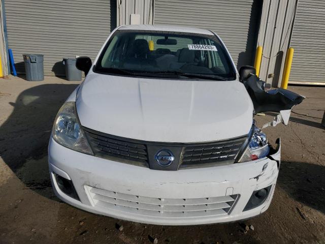 3N1CC11E19L460744 - 2009 NISSAN VERSA S WHITE photo 5