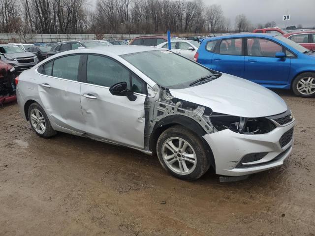 1G1BE5SM9J7220620 - 2018 CHEVROLET CRUZE LT SILVER photo 4