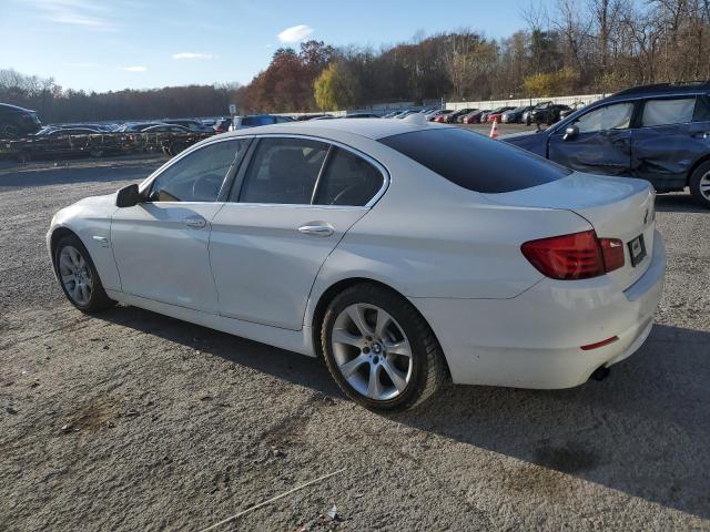 WBAFU7C58CDU58300 - 2012 BMW 535 XI WHITE photo 2