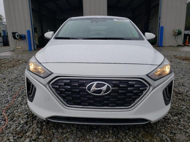 KMHC75LCXMU250173 - 2021 HYUNDAI IONIQ SE WHITE photo 5