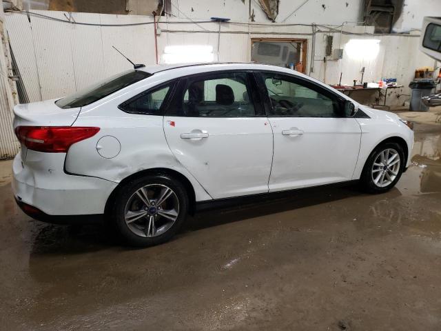 1FADP3FE0JL260101 - 2018 FORD FOCUS SE WHITE photo 3