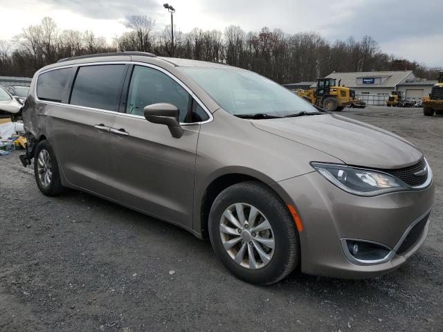 2C4RC1FG2JR113223 - 2018 CHRYSLER PACIFICA TOURING PLUS TAN photo 4