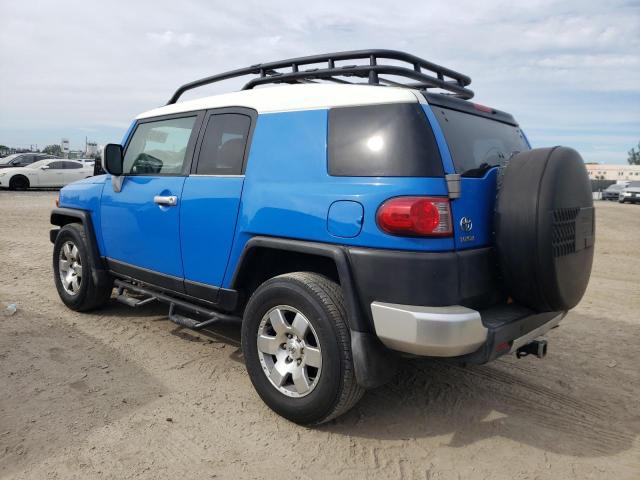 JTEZU11F770005285 - 2007 TOYOTA FJ CRUISER BLUE photo 2