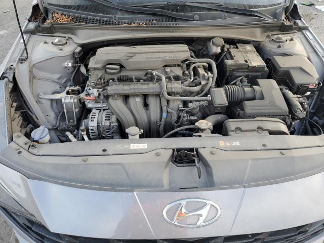 KMHLM4AG5NU337117 - 2022 HYUNDAI ELANTRA SEL GRAY photo 11