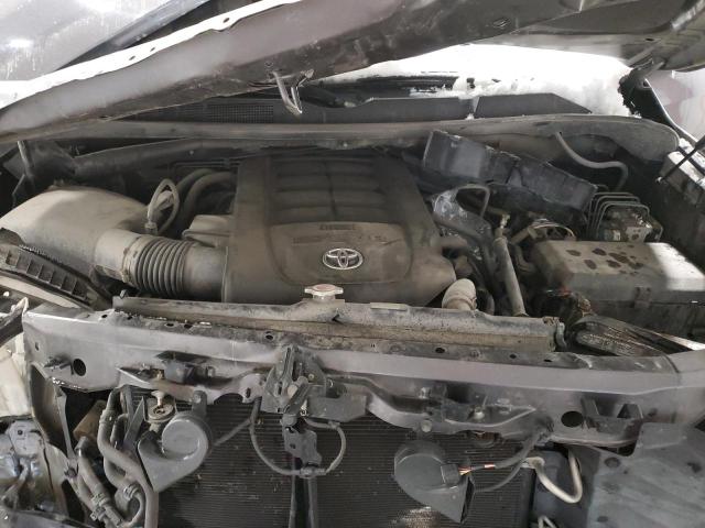 5TFDY5F13JX770418 - 2018 TOYOTA TUNDRA CREWMAX SR5 GRAY photo 11