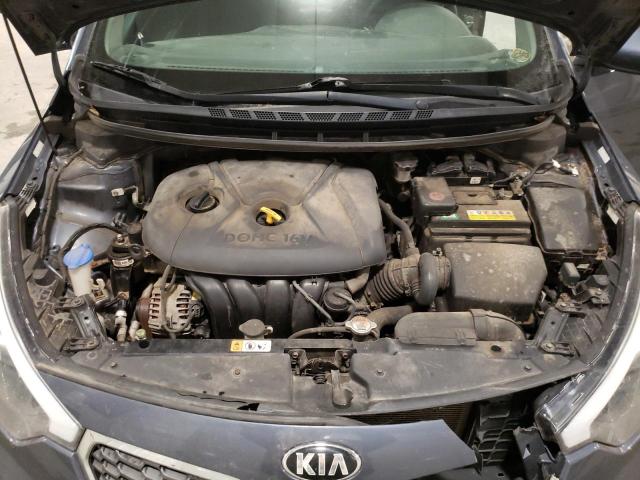 KNAFK4A67G5610518 - 2016 KIA FORTE LX BLUE photo 11