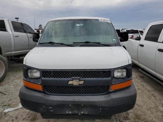 1GCWGFCF4F1187125 - 2015 CHEVROLET EXPRESS G2 WHITE photo 5