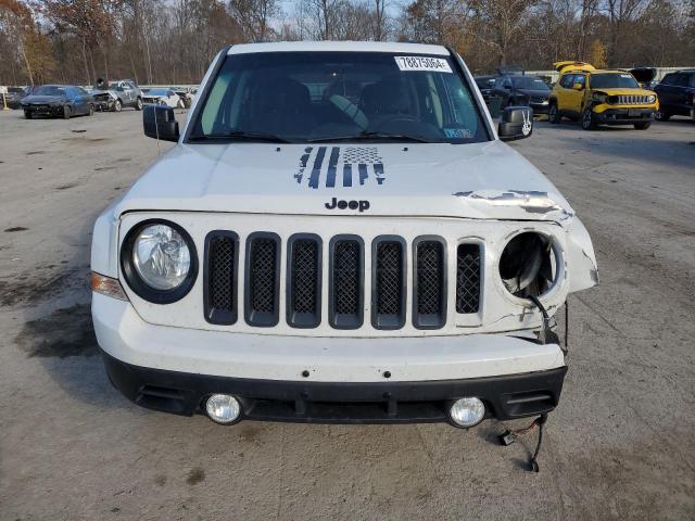 1C4NJRFB8GD596249 - 2016 JEEP PATRIOT LATITUDE WHITE photo 5