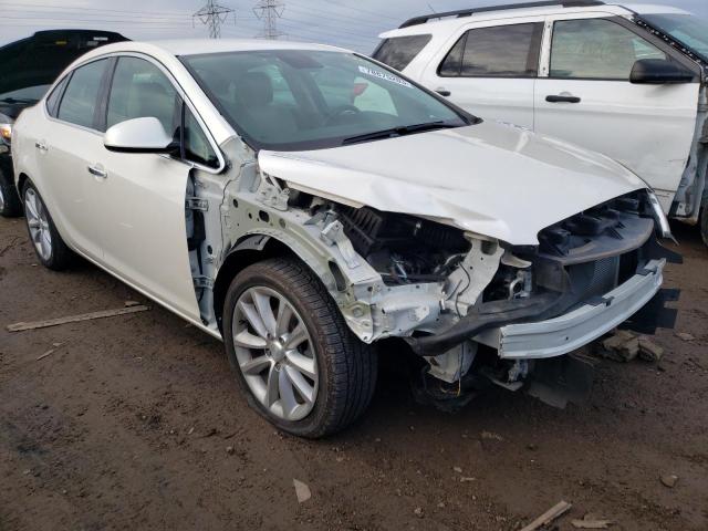 1G4PP5SK3D4158252 - 2013 BUICK VERANO WHITE photo 4