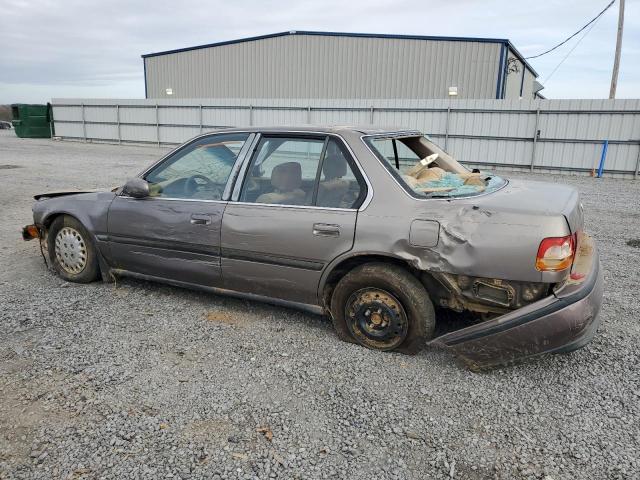 1HGCB7551PA000969 - 1993 HONDA ACCORD LX TAN photo 2