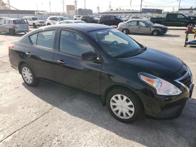 3N1CN7AP7JL843932 - 2018 NISSAN VERSA S BLACK photo 4