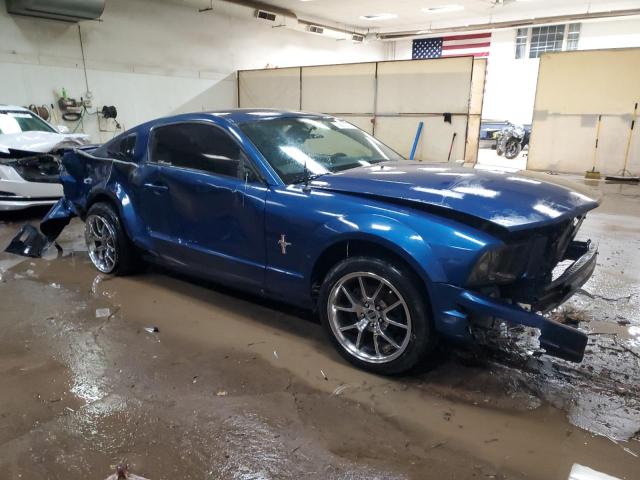 1ZVFT80N875362762 - 2007 FORD MUSTANG BLUE photo 4