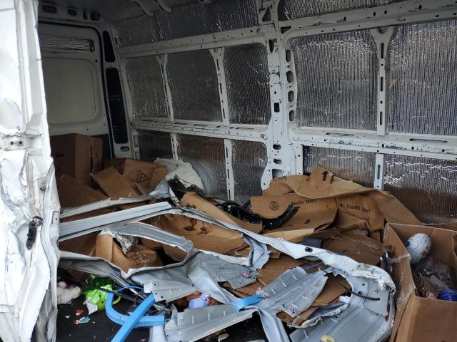 3C6TRVDG9JE143939 - 2018 RAM PROMASTER 2500 HIGH Ақ фото 11