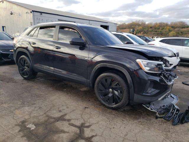 1V2HE2CA1RC230788 - 2024 VOLKSWAGEN ATLAS CROS SE Чорний фото 4