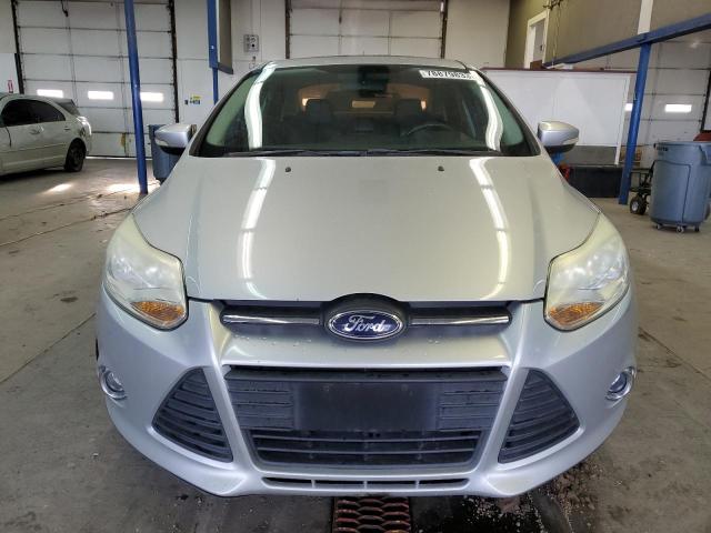 1FADP3F27DL279173 - 2013 FORD FOCUS SE SILVER photo 5