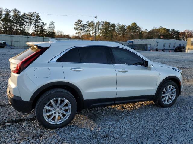 1GYAZAR44PF102103 - 2023 CADILLAC XT4 LUXURY WHITE photo 3