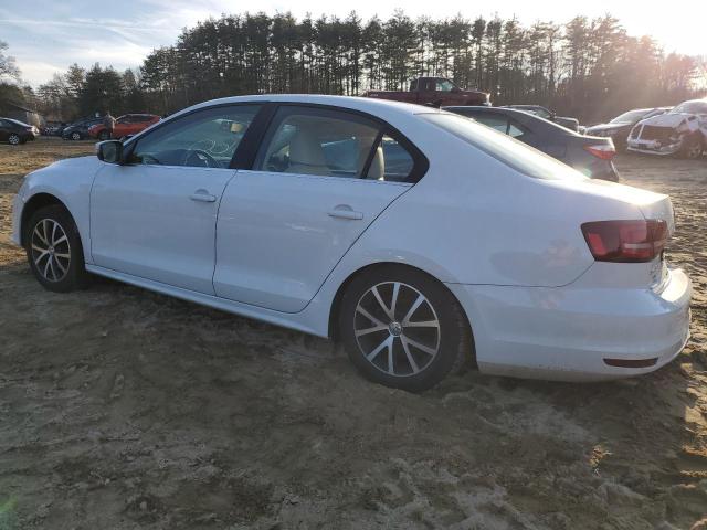 3VWDB7AJ2JM256633 - 2018 VOLKSWAGEN JETTA SE WHITE photo 2