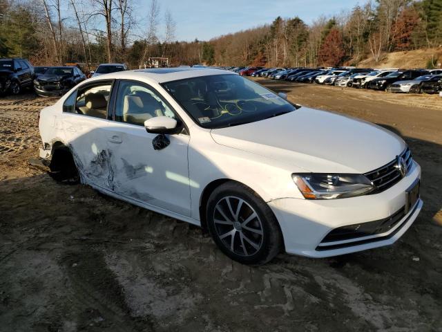 3VWDB7AJ2JM256633 - 2018 VOLKSWAGEN JETTA SE WHITE photo 4