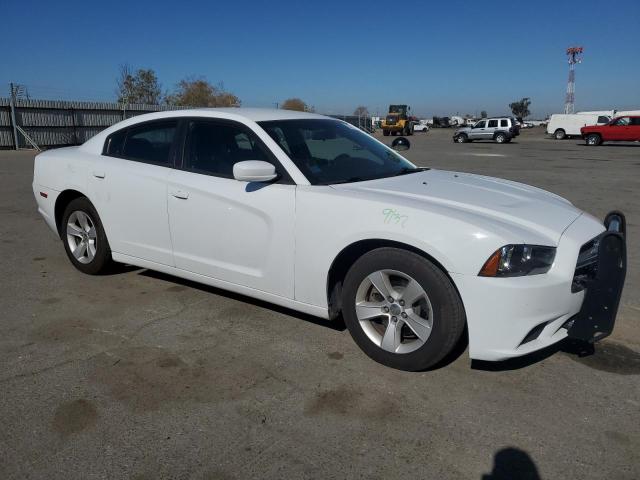 2C3CDXBG1EH338325 - 2014 DODGE CHARGER SE WHITE photo 4